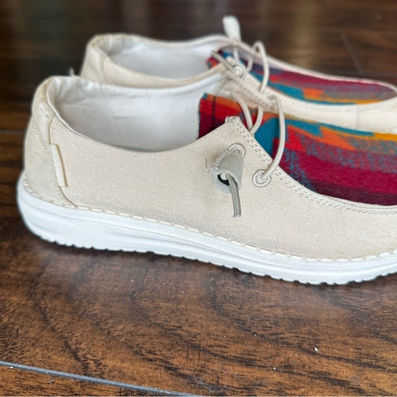 Pendleton Hey Dudes - Picture 4 of 7